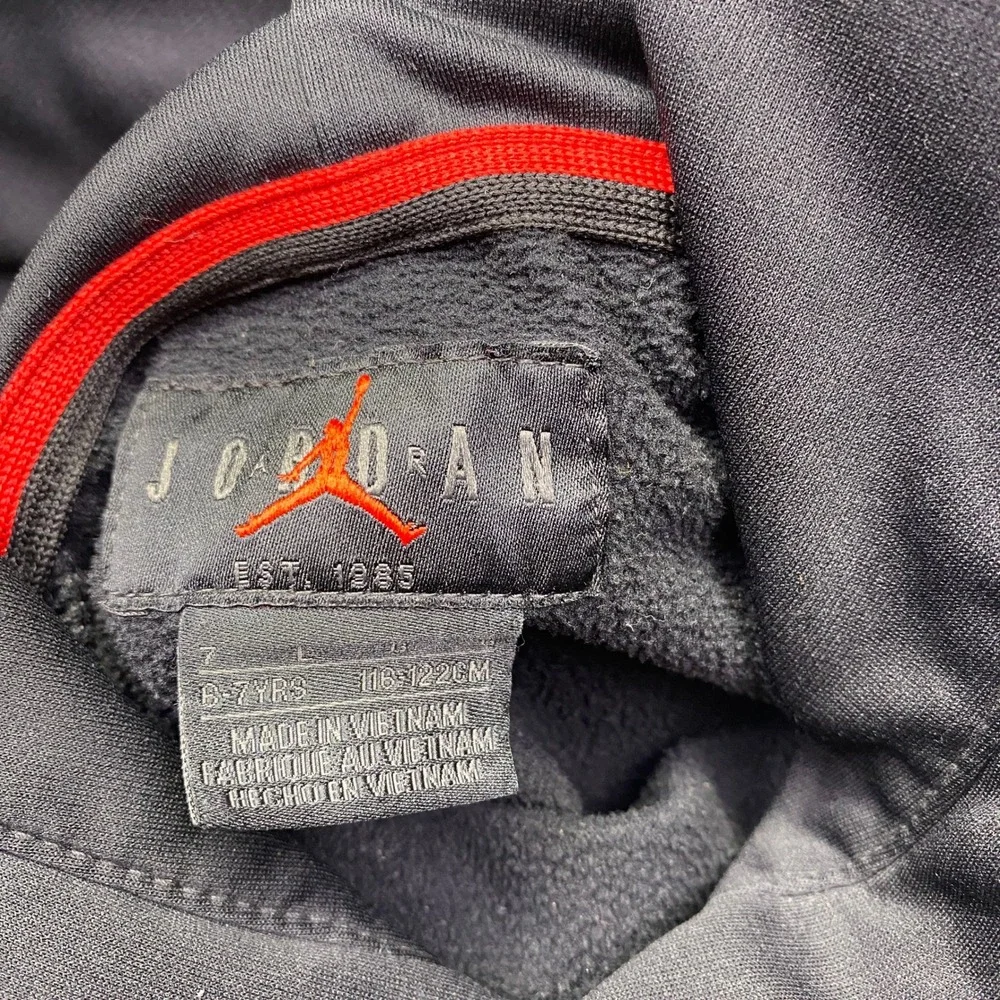 Nike‎ Jordan Dri-Fit Black Red Hoodie Sweatshirt Kids Size 7 116-122cm